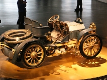 Mercedes Benz Museum_1