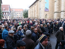 Menschenkette in Kirchheim Teck für Toleranz und Respekt