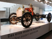 Mercedes Benz Museum_64