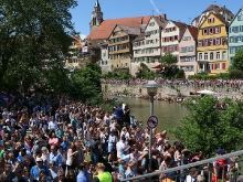 Stocherkahnrennen in Tübingen