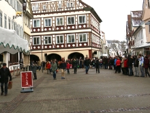 Menschenkette in Kirchheim Teck für Toleranz und Respekt