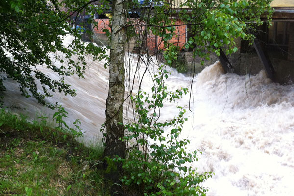 Hochwasser Überschwemmungen in Kirchheim Teck und Lenningen._12